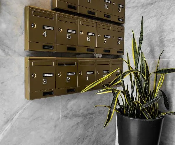 Spacious Deluxe Seaside Escape * St. Paul's Bay