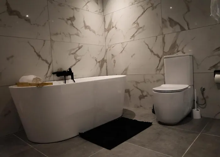 Spacious Deluxe Seaside Escape Case de vacanță *