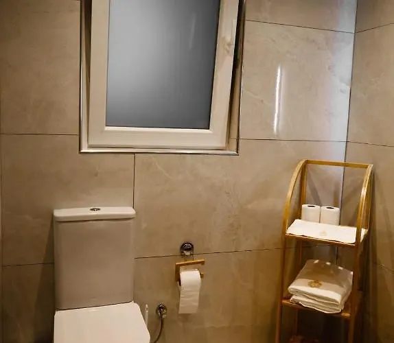 Spacious Deluxe Seaside Escape Case de vacanță