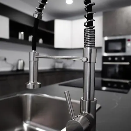 Spacious Deluxe Seaside Escape 別荘 セント・ポールズ・ベイ