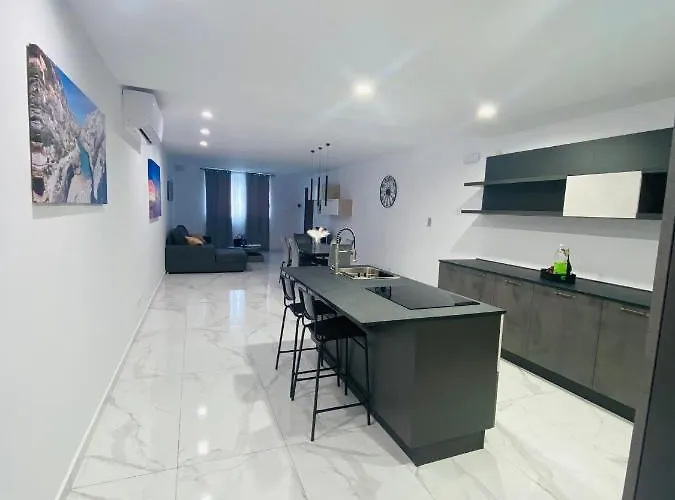 Dom wakacyjny Spacious Deluxe Seaside Escape