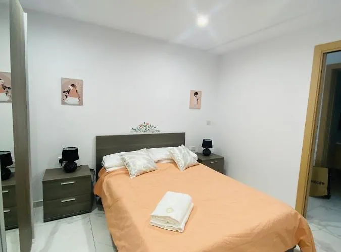 Spacious Deluxe Seaside Escape * St Paul's Bay